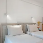 Niki's