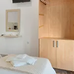 Niki's