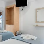 Niki's