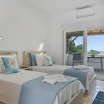 Niki's *