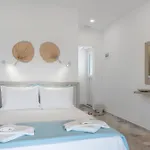 Niki's